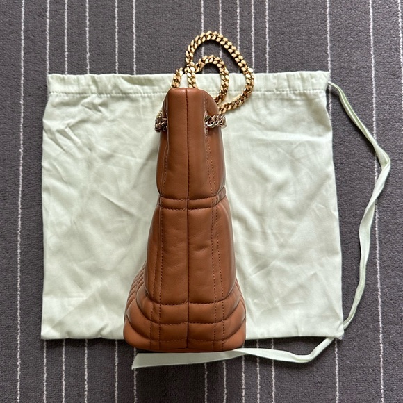 Burberry Lola Small Quilted Leather Chain Bucket Bag - Picture 4 of 16